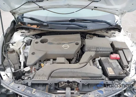 2015 Nissan Altima 2.5 S z USA, uszkodzony, nr VIN 1N4AL3AP8FC267389